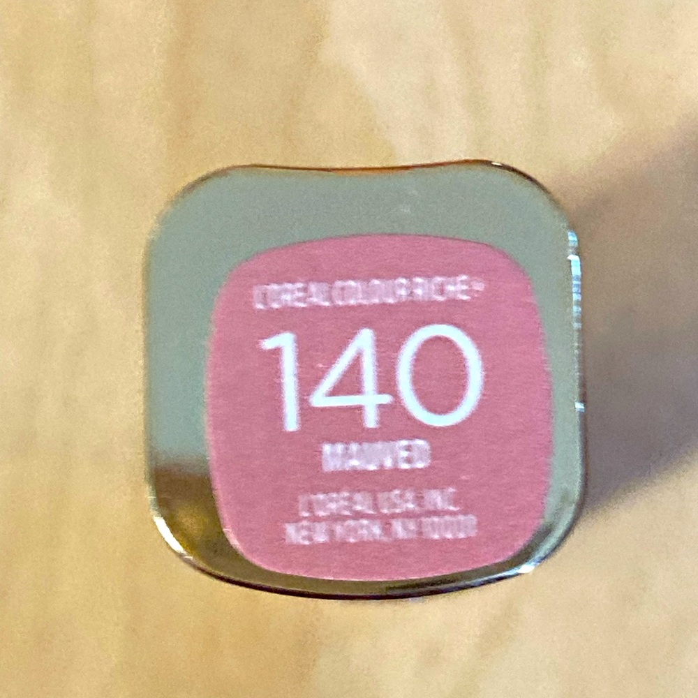 L’Oréal lipstick